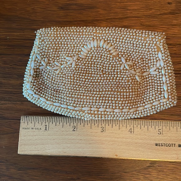 Vintage Beaded Change Purse with Mirror - Picture 5 of 6